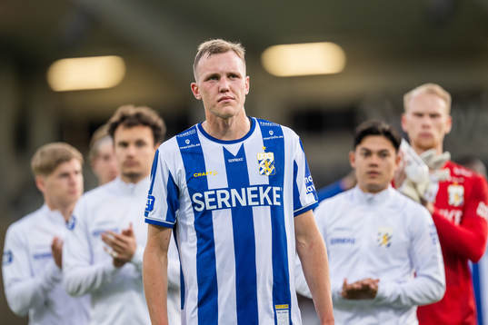 IFK Göteborgs Adam Carlén deppar