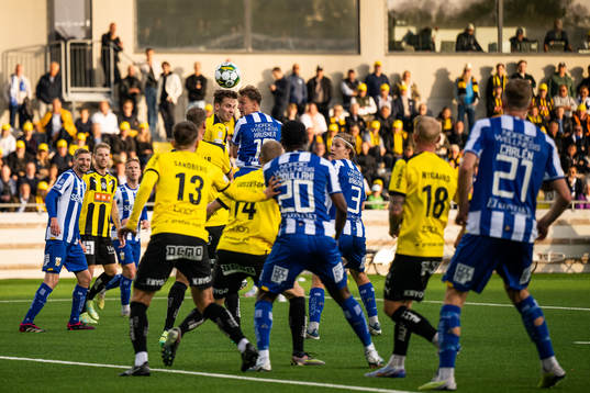 Häckens Lars Olden Larsen och IFK Göteborgs Sebastian