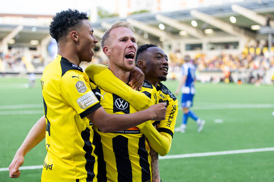 Häckens Momodou Lamin Sonko, Mikkel Rygaard Jensen och