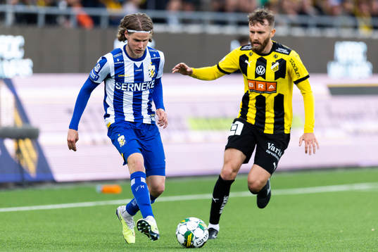 IFK Göteborgs Gustaf Norlin och Häckens Simon Sandberg