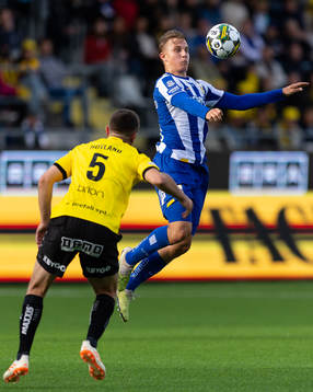 Häckens Even Hovland och IFK Göteborgs Linus Carlstrand
