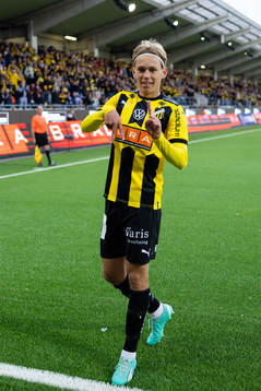 Häckens Pontus Dahbo jublar