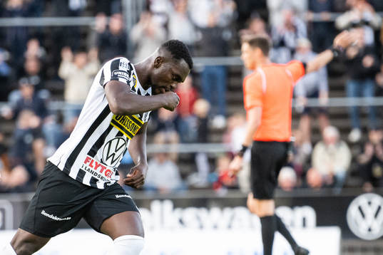 Landskronas Kofi Asare jublar
