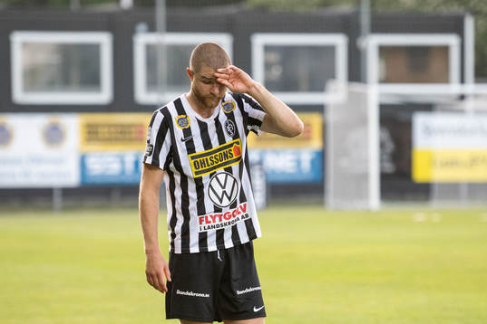 Landskronas Erik Hedenquist deppar
