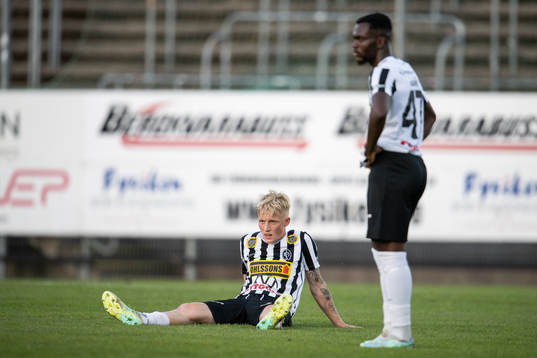 Landskronas Melker Widell och Kofi Asare deppar