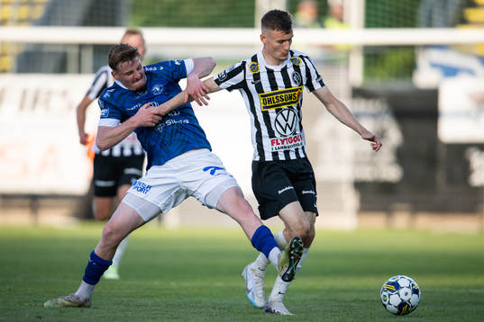 Landskronas Robin Dzabic och Trelleborgs Markus Björkqvist