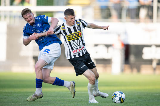 Landskronas Robin Dzabic och Trelleborgs Markus Björkqvist