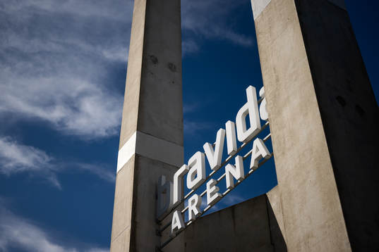 Skylt på Bravida Arena