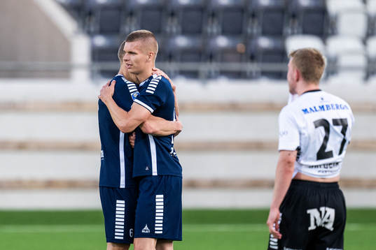 Utsiktens Erik Westermark och Lucas Hedlund jublar