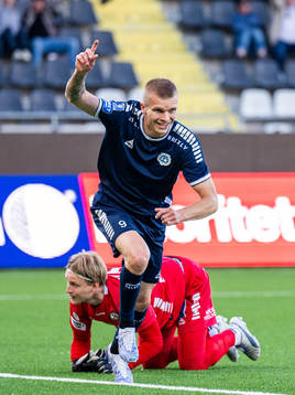 Utsiktens Lucas Hedlund jublar