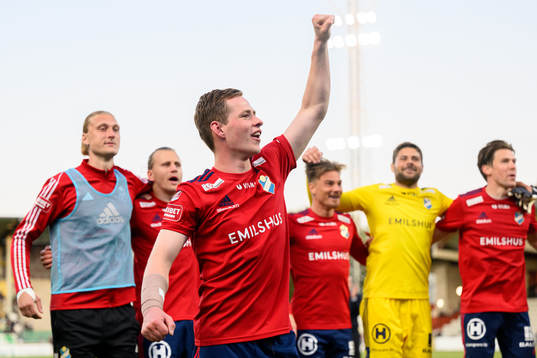Östers Alex Thor Hauksson jublar