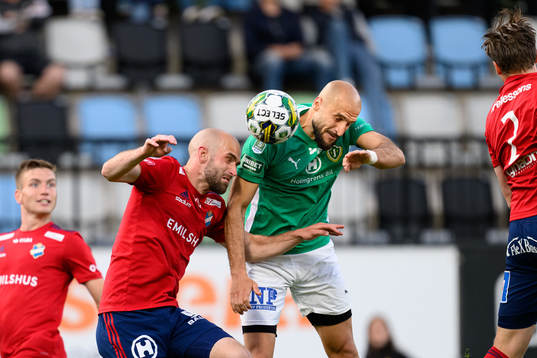 Östers Sebastian Hedlund och Jönköpings Södras Pashang