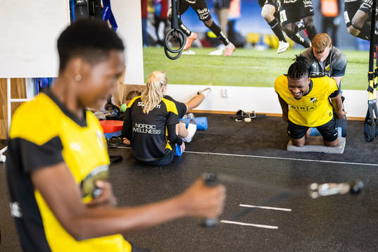 Aisha Masaka, Lisa Löwing, Franklin Tebo Uchenna och