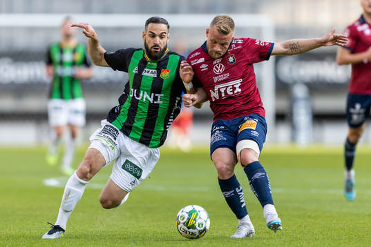 GAISs Mervan Celik och Örgrytes Nicklas Bärkroth