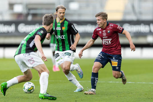 GAIS Gustav Lundgren och Robin Frej mot Örgrytes Isak