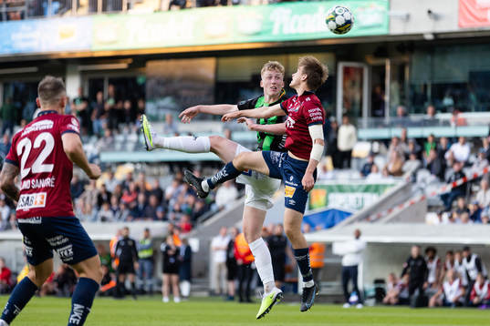 GAIS Filip Beckman och Örgrytes Christoffer Styffe