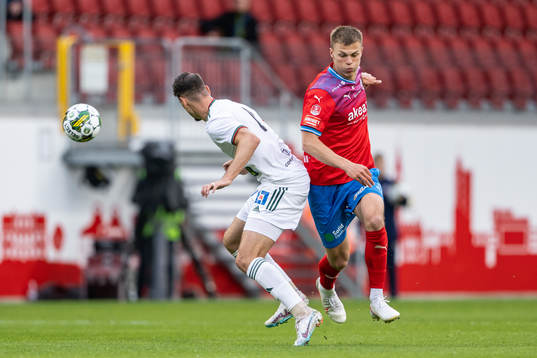 Skövde AIKs Elmar Abraham och Helsingborgs Erik Ring