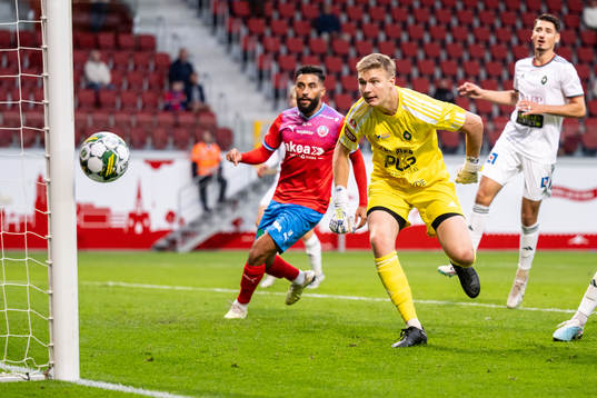 Bläddra bland fler bilder av Fotboll, Superettan, Helsingborg - Skövde AIK