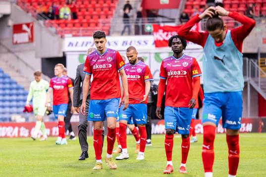 Helsingborgs Amar Muhsin och Benjamin Acquah deppar