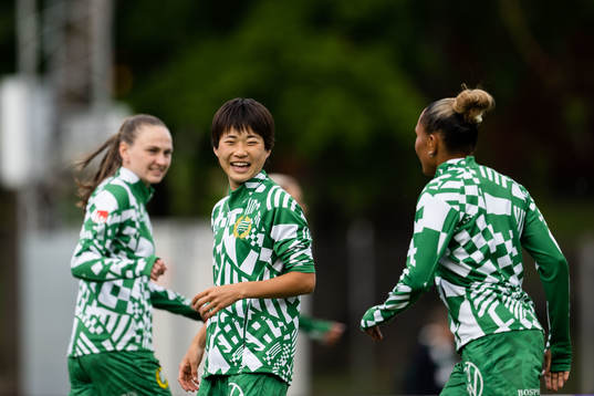 Hammarbys Maika Hamano och Madelen Janogy
