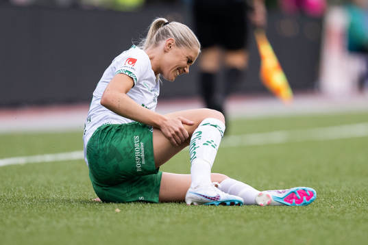 Hammarbys Alice Carlsson har ont