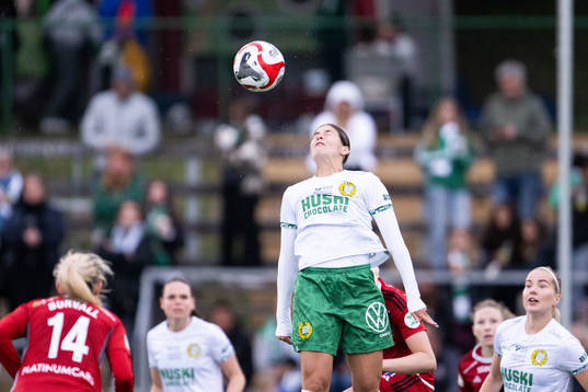 Hammarbys Kyra Cooney-Cross