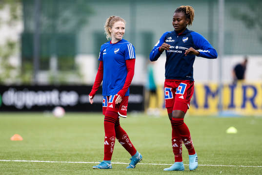 IFK Norrköpings Nicole Robertson och Azumah Bugre