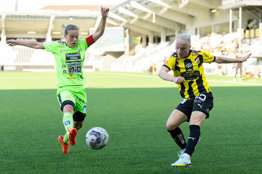 Kristianstads Therese Ivarsson och Häckens Anna Sandberg