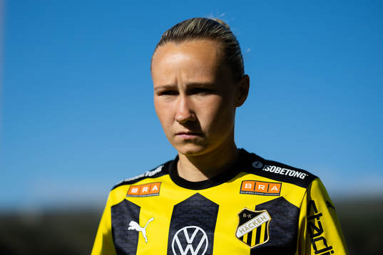 Häckens Marika Bergman Lundin innan  fotbollsmatchen i