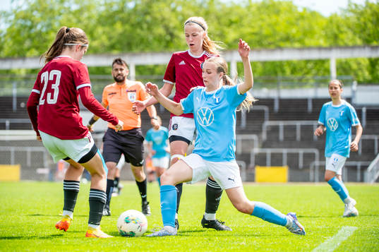 Bläddra bland fler bilder av Fotboll, Malmö Trophy, F15, Malmö FF - Sparta Praha