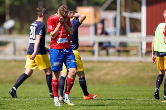 Tvååkers Johan Gudmundsson deppar
