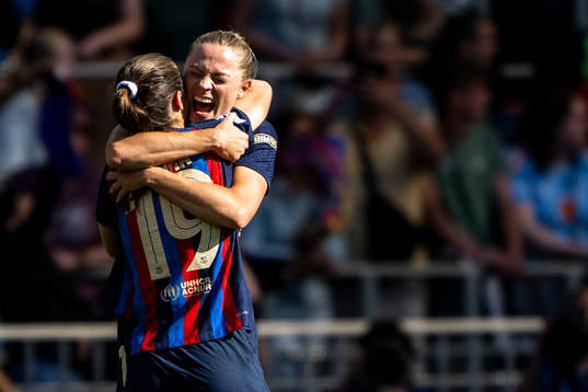 Fridolina Rolfö of Barcelona celebrates