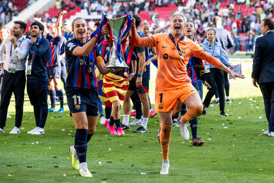 Alexia Putellas and goalkeeper Sandra Panos of Barcelona
