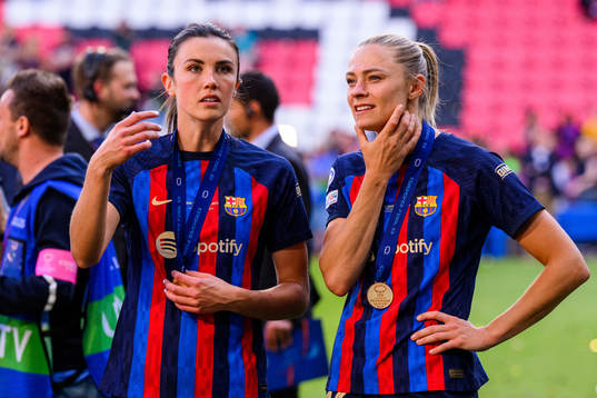 Ingrid Syrstad Engen and Fridolina Rolfö of Barcelona