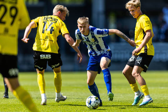 Mjällbys Herman Johansson och IFK Göteborgs Elias Hagen