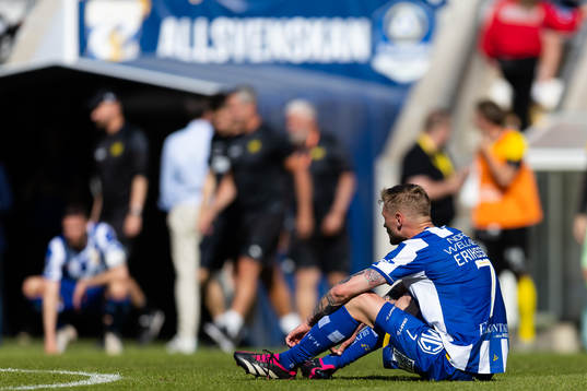 IFK Göteborgs Sebastian Eriksson deppar