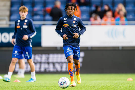 Isaac Atanga of Aalesund warms up