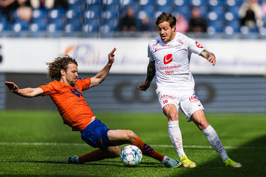 Alexander Munksgaard of Aalesund and Frederik Børsting of