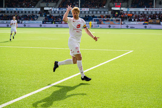 Sivert Heltne Nilsen of Brann celebrates