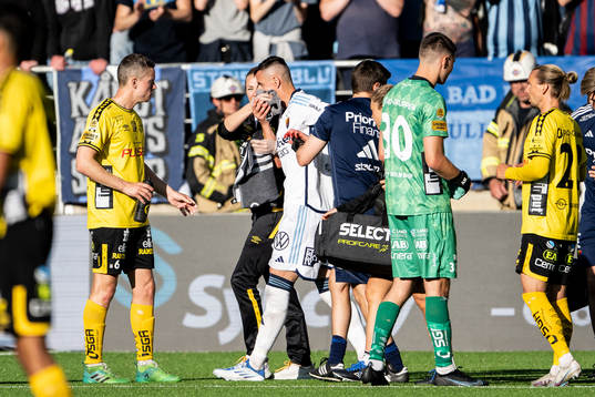 Djurgårdens Haris Radetinac utgår skadad
