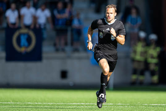 Domare Kristoffer Karlsson