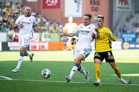 Djurgårdens Elias Andersson och Elfsborgs Jacob Ondrejka
