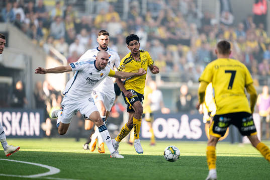 Djurgårdens Magnus Eriksson och Elfsborgs Ahmed Qasem