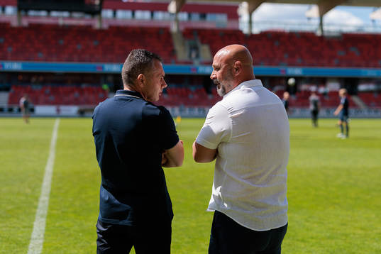 Östers tränare Srdjan Tufegdzic och Utsiktens manager