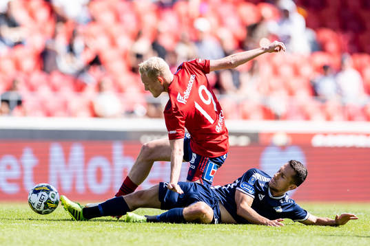 Utsiktens Predrag Randelovic och Östers Adam Bergmark