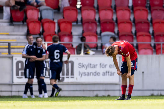 Östers Tatu Varmanen deppar
