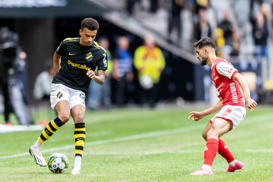 AIKs Rui Modesto och Kalmars Noah Shamoun