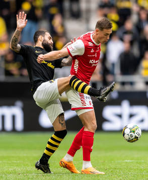 AIKs Jimmy Durmaz och Kalmars Mileta Rajovic