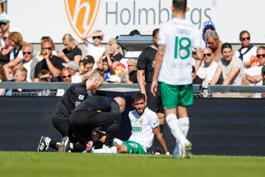 Hammarbys Montader Madjed har ont
