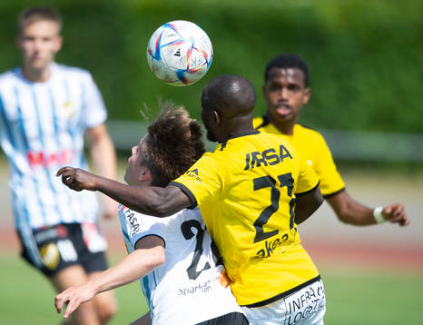 Bläddra bland fler bilder av Fotboll, division 2, IFK Malmö - IFK Hässleholm